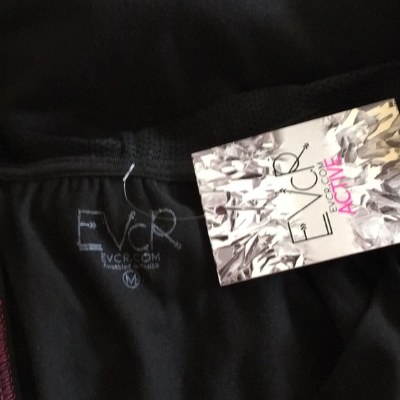 EVCR DON’T QUIT ACTIVE TOP MED - Picture 3 of 3